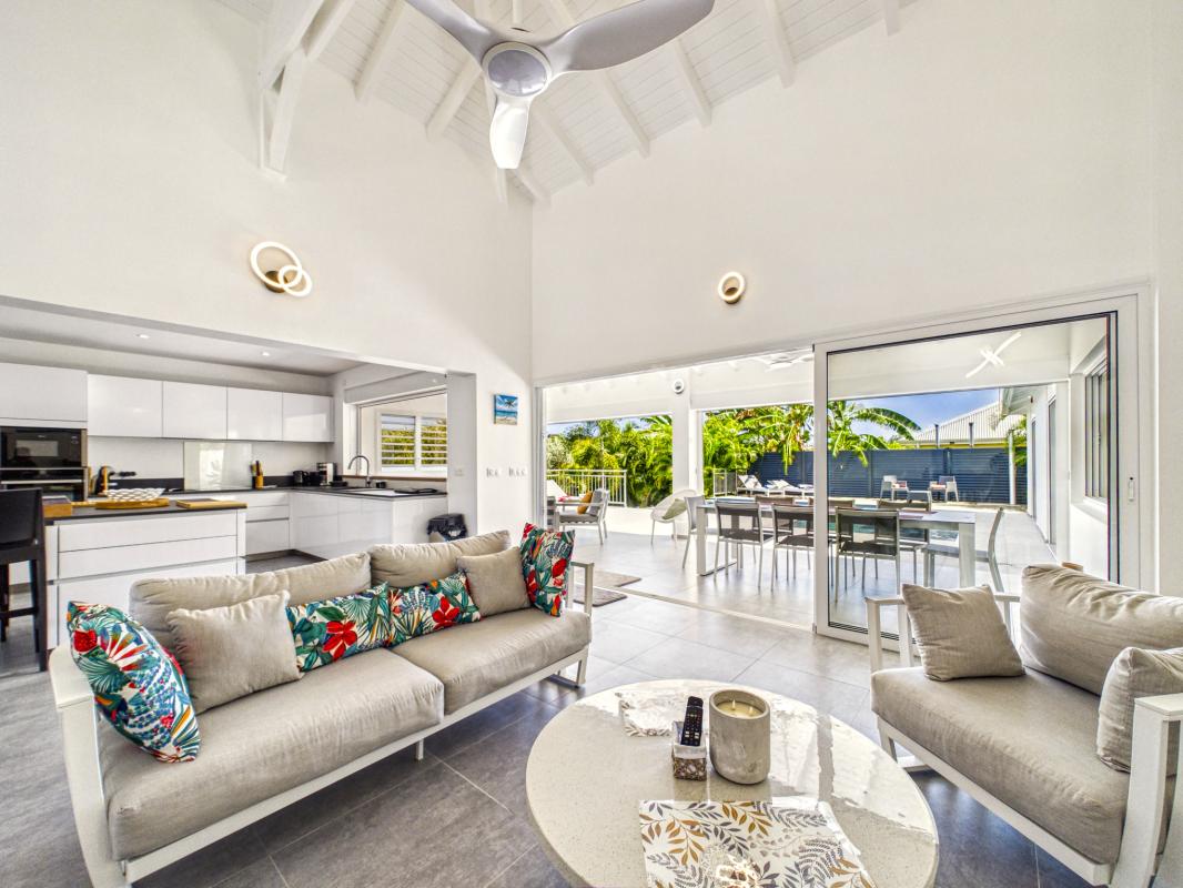 14.Location villa piscine Saint François Guadeloupe_Salon